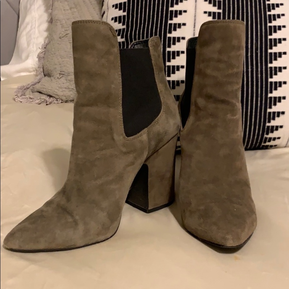 Size 7 olive and black suede booties